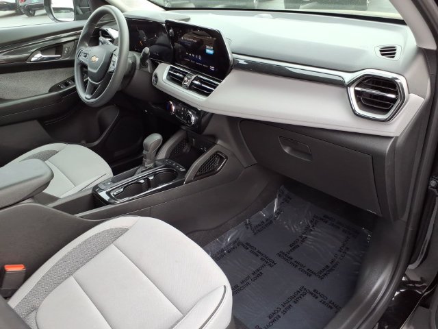 Used 2026 Chevrolet TrailBlazer LT FWD image 23