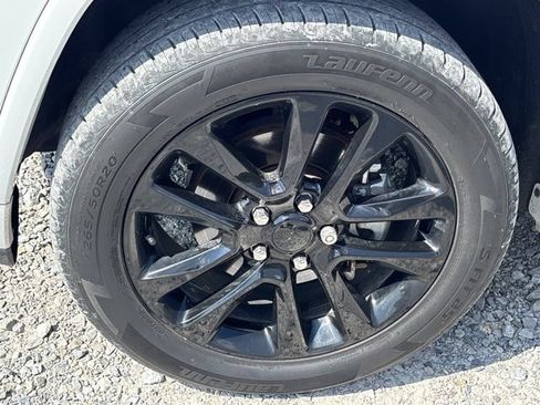 Used 2020 Jeep Grand Cherokee Altitude AWD/4WD image 12