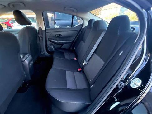 Certified 2025 Nissan Sentra SV image 18