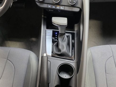 New 2026 Hyundai Elantra SE image 18