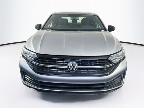 Used 2023 Volkswagen Jetta Sport FWD image 2