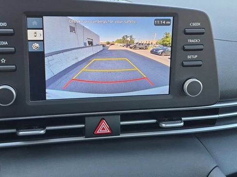Used 2026 Hyundai Elantra Hybrid FWD image 19