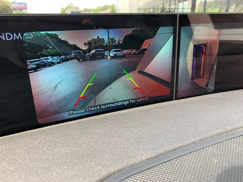 Certified 2025 Lincoln Navigator Reserve AWD/4WD image 30