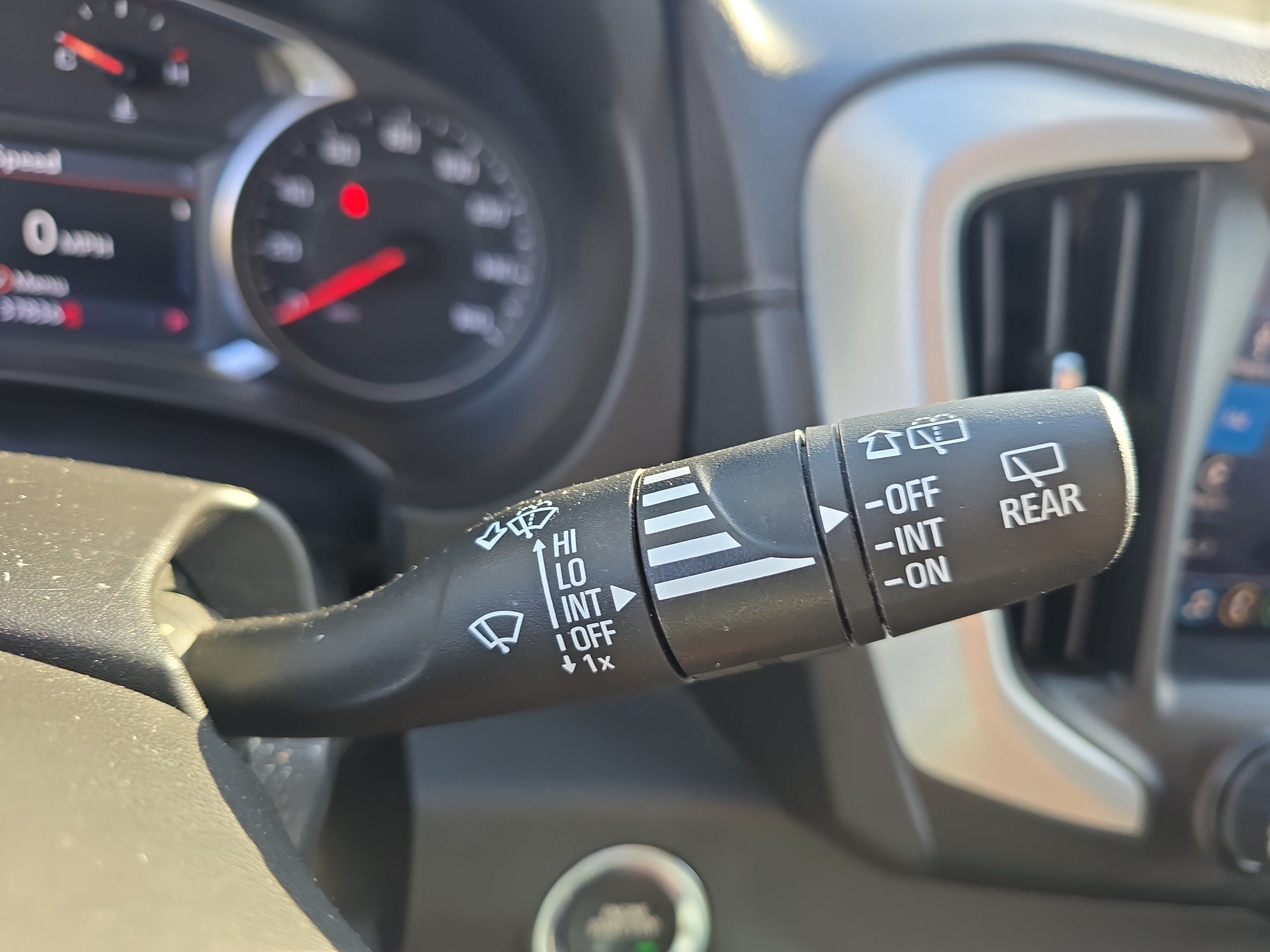 Used 2023 GMC Terrain SLE w/ Driver Convenience Package AWD/4WD image 28