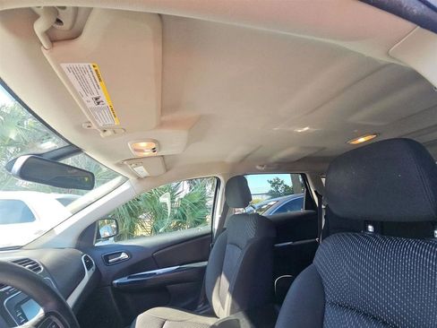 Used 2020 Dodge Journey SE w/ Blacktop Package FWD image 14