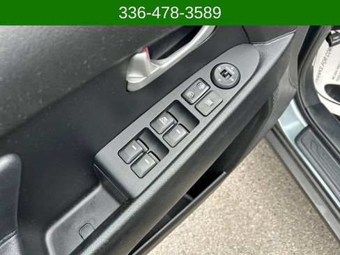 Used 2014 Kia Sportage LX FWD image 11