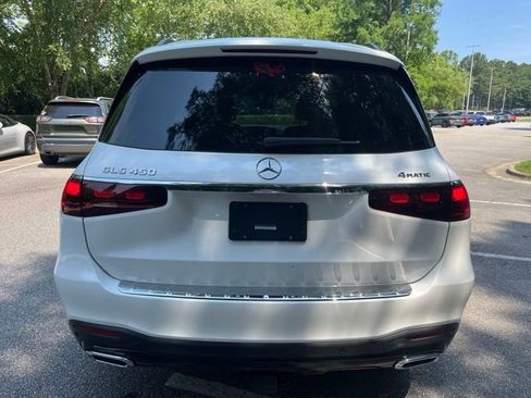 Used 2024 Mercedes-Benz GLS 450 4MATIC image 8