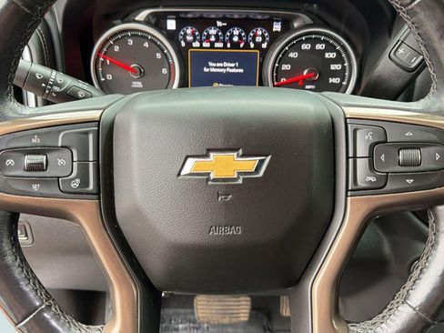 Used 2022 Chevrolet Silverado 1500 High Country w/ Z71 Off-Road Package AWD/4WD image 15