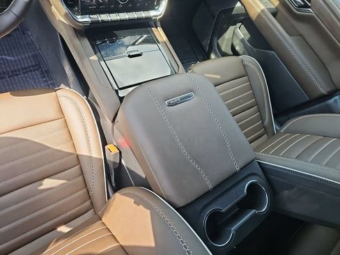 New 2026 GMC Yukon Denali Ultimate AWD/4WD image 25