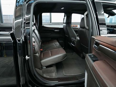 Used 2024 GMC Sierra 1500 Denali w/ Denali Reserve Package AWD/4WD image 32