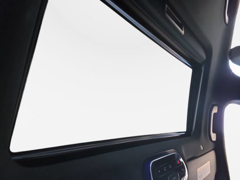 Certified 2024 Mercedes-Benz C 300 Sedan image 29