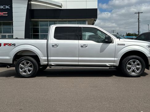 Used 2018 Ford F150 XLT w/ Equipment Group 302A Luxury AWD/4WD image 3