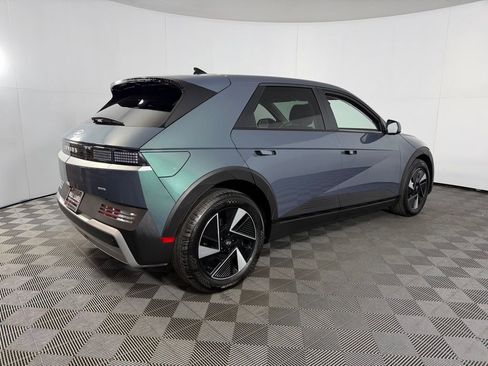 Used 2026 Hyundai Ioniq 5 SE image 7