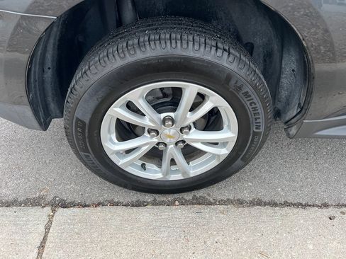 Used 2017 Chevrolet Equinox LT w/ Convenience Package AWD/4WD image 10
