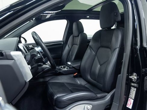 Used 2016 Porsche Cayenne S AWD/4WD image 22