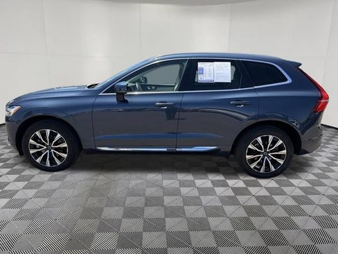 Used 2023 Volvo XC60 B5 Plus AWD/4WD image 4