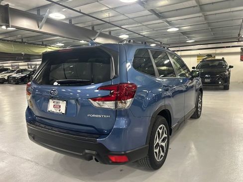 Certified 2023 Subaru Forester Premium image 2