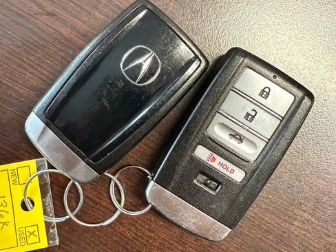Used 2017 Acura ILX FWD image 40