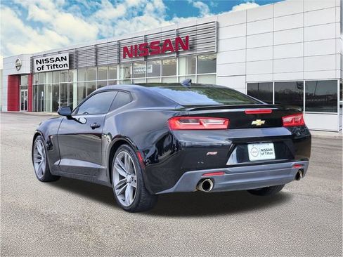 Used 2018 Chevrolet Camaro LT w/ RS Package image 6
