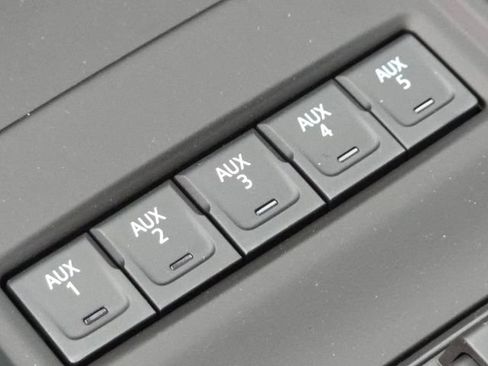 New 2026 GMC Sierra 3500 Denali w/ Denali Reserve Package AWD/4WD image 39