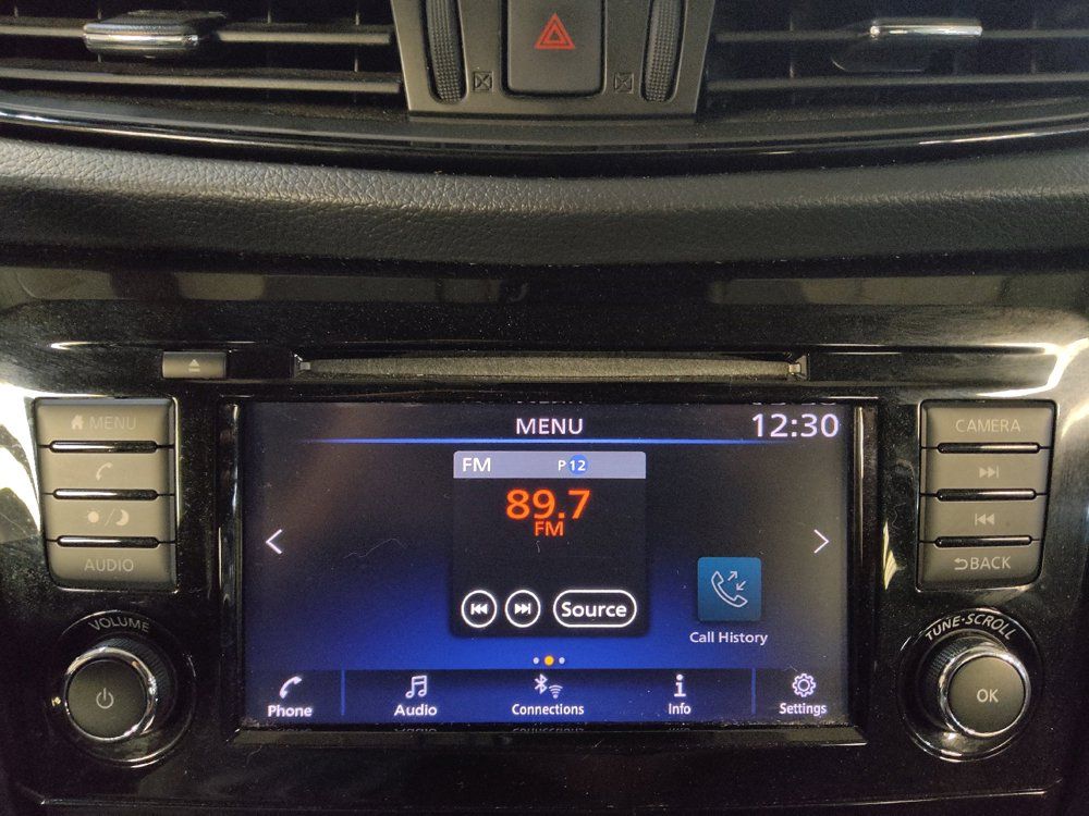 Used 2020 Nissan Rogue SV FWD image 25