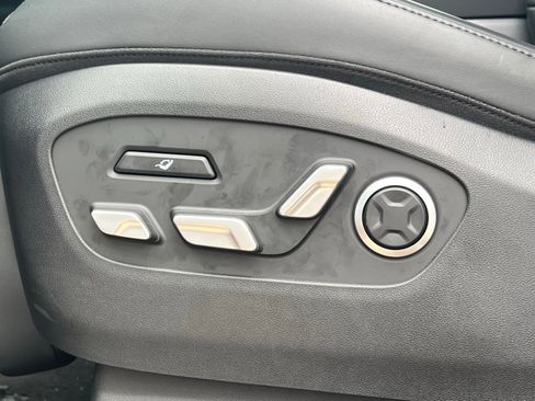 New 2026 Hyundai Ioniq 9 Limited image 32