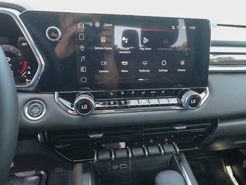 New 2025 GMC Canyon Elevation w/ Convenience Package image 18