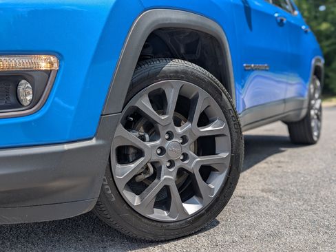 Used 2021 Jeep Compass Latitude w/ Driver Assistance Group AWD/4WD image 33