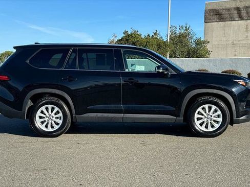 Certified 2025 Toyota Grand Highlander AWD image 6