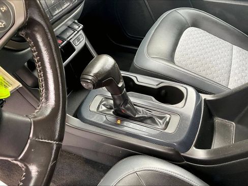 Used 2015 Chevrolet Colorado Z71 AWD/4WD image 16