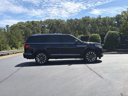 Used 2020 Lincoln Navigator Reserve w/ Luxury Package AWD/4WD image 5