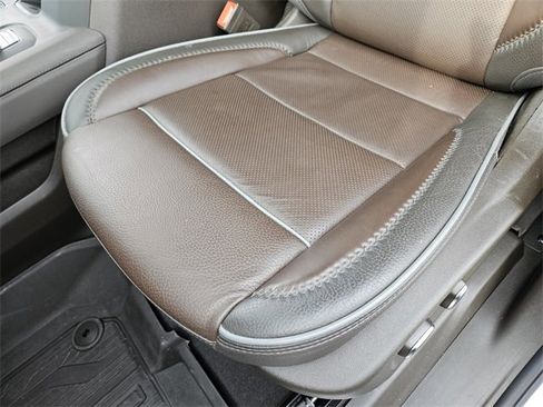 Used 2025 GMC Sierra 1500 Denali image 8