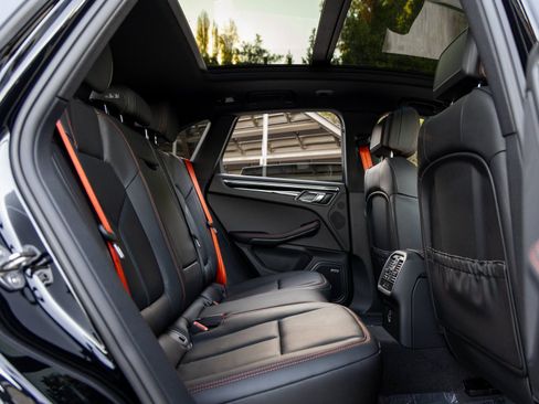 New 2026 Porsche Macan AWD/4WD image 44