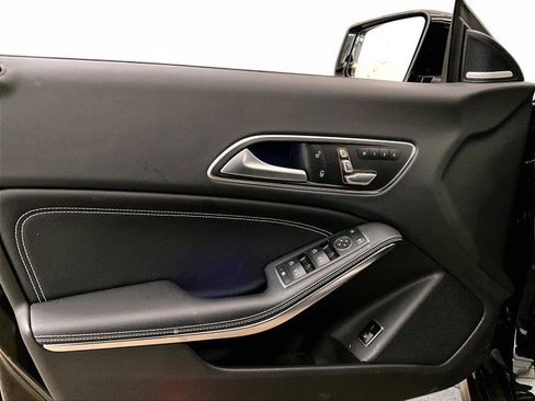 Used 2017 Mercedes-Benz CLA 250 4MATIC image 22