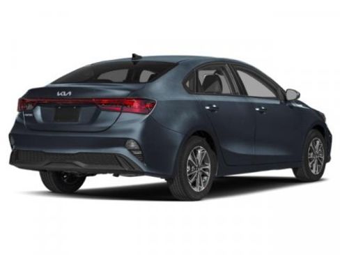 Used 2024 Kia Forte LXS FWD image 2