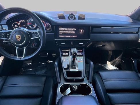 Used 2022 Porsche Cayenne GTS AWD/4WD image 15