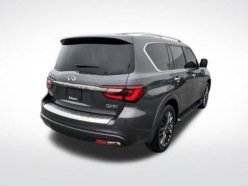 Used 2024 INFINITI QX80 Sensory AWD/4WD image 9