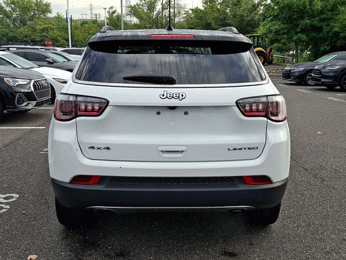 Used 2023 Jeep Compass Limited w/ Sun and Sound Group AWD/4WD image 5