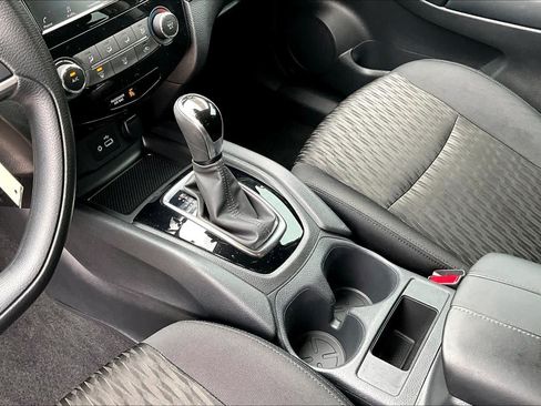 Certified 2020 Nissan Rogue S FWD image 16