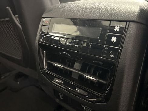 Used 2023 Jeep Grand Cherokee L Limited w/ Luxury Tech Group II image 70