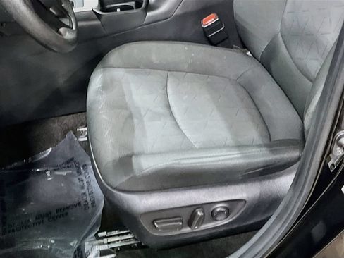 Used 2024 Toyota RAV4 XLE FWD image 13