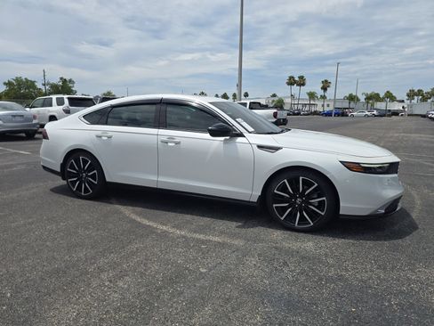 Certified 2023 Honda Accord Touring image 2