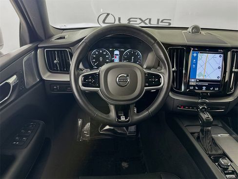 Used 2019 Volvo XC60 T6 R-Design w/ Protection Package Premier image 25