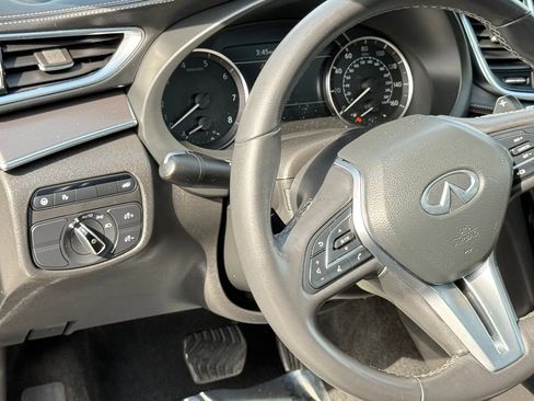 Used 2023 INFINITI QX50 Luxe image 11