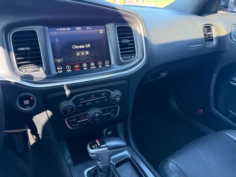 Used 2018 Dodge Charger GT image 12