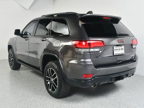 Used 2018 Jeep Grand Cherokee Trailhawk w/ Trailhawk Luxury Group image 9