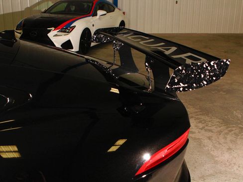 Used 2015 Jaguar F-TYPE R image 14