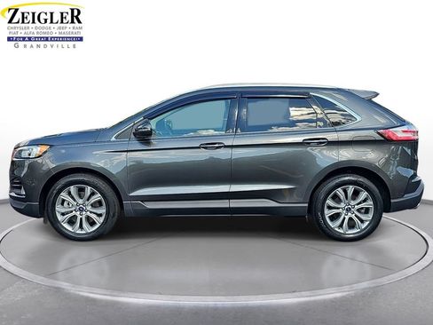 Used 2019 Ford Edge Titanium AWD/4WD image 8