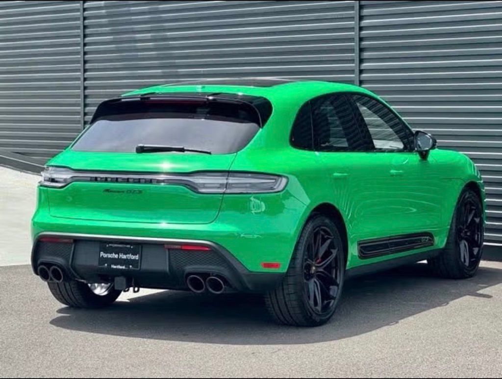 Used 2026 Porsche Macan GTS AWD/4WD image 5