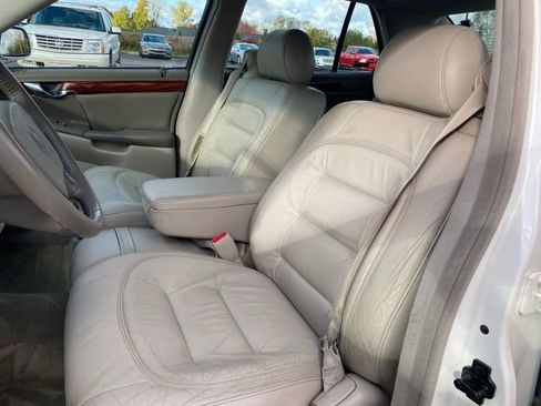 Used 2000 Cadillac De Ville w/ Comfort/Convenience Pkg image 10